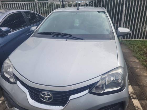 TOYOTA ETIOS 1.5 PLATINUM SEDAN 16V FLEX 4P AUTOMÁTICO